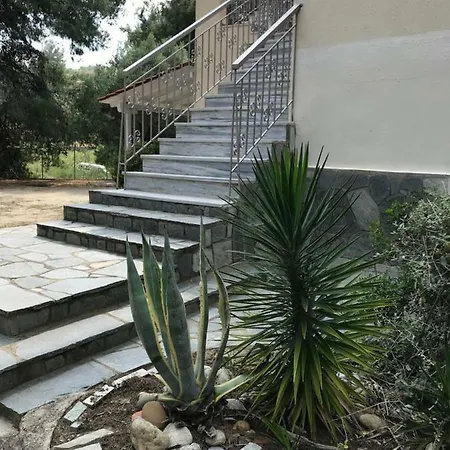 Nymfes House 3 *